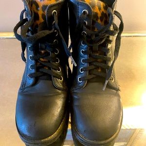 Girl's Leather Boots